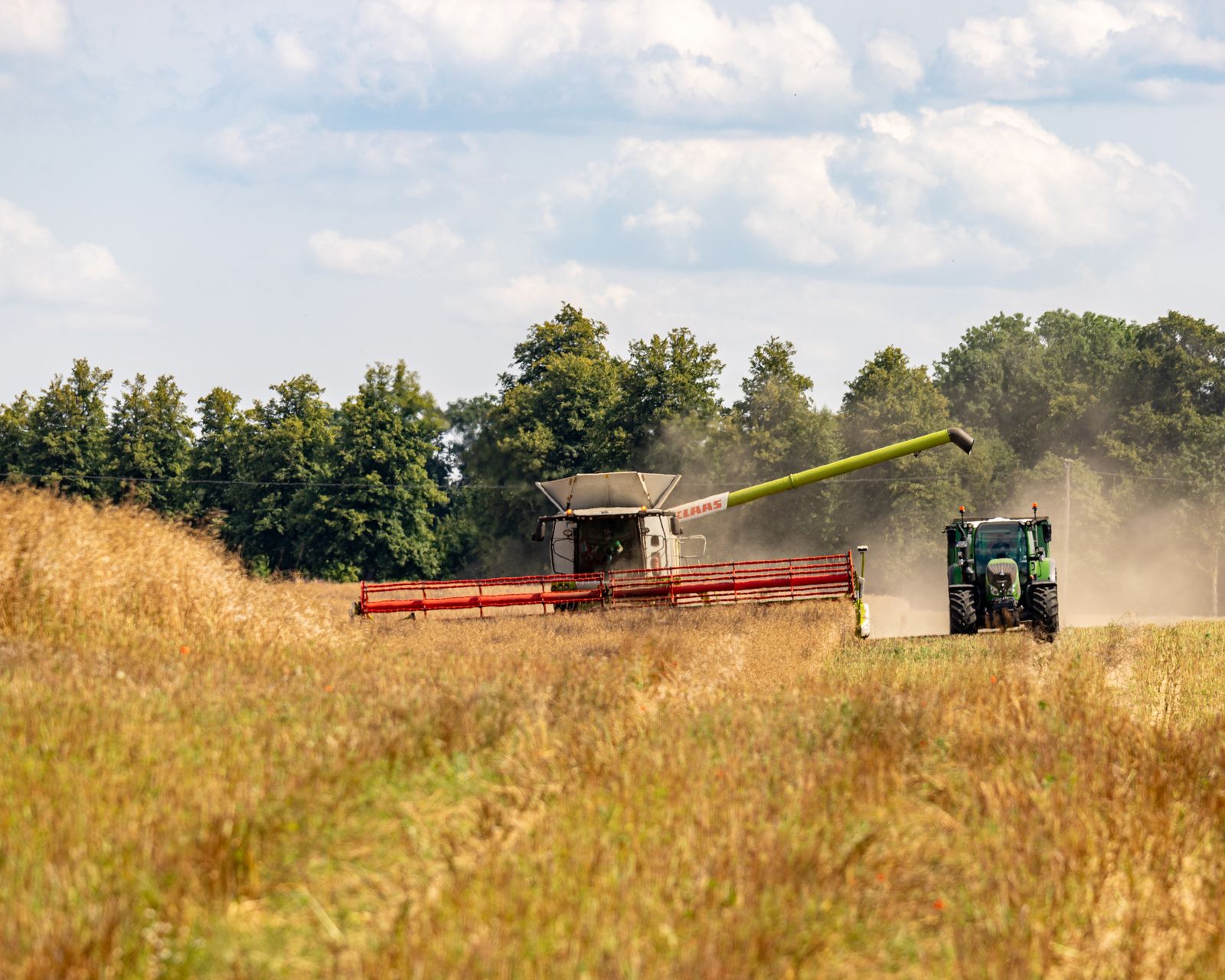 Tractor, combine and sprayer projects change the branch map