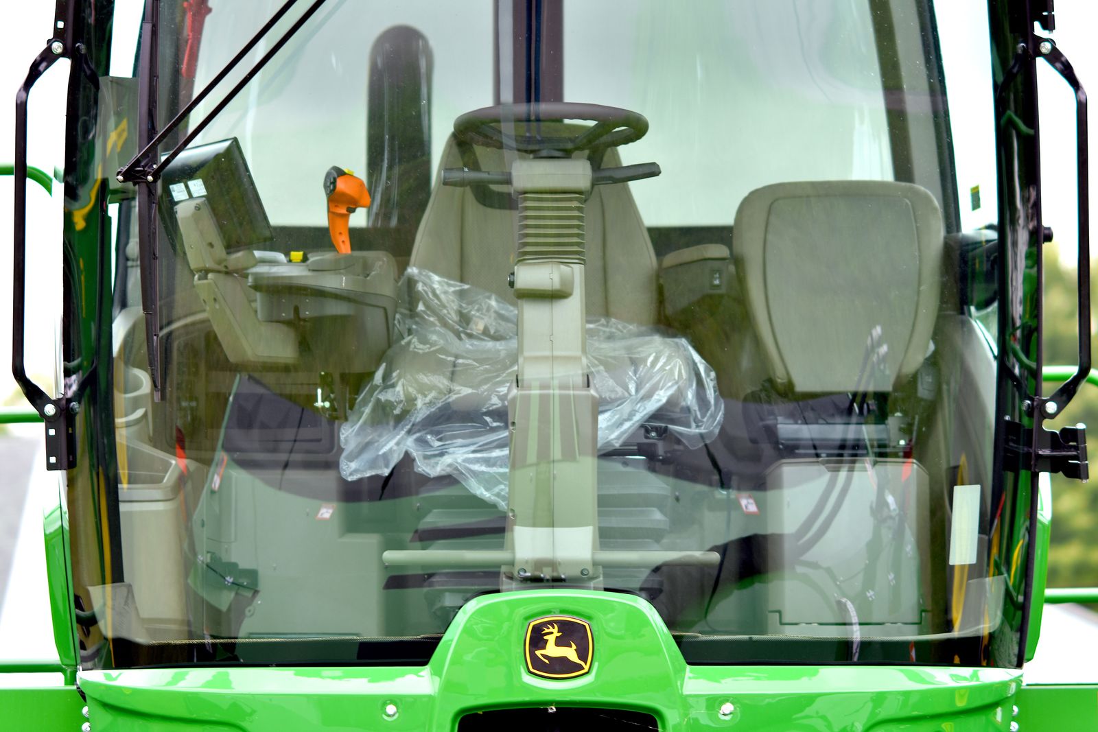 Separate cab, powertrain, chassis and implement branches
