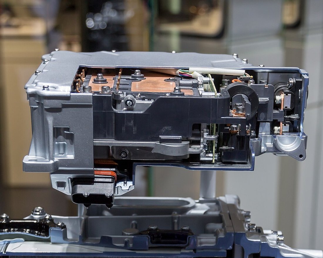 Electric-drive power electronics: a reference for interface and shielding discussions.