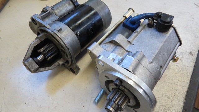 The mounting point and current path define the cable configuration.