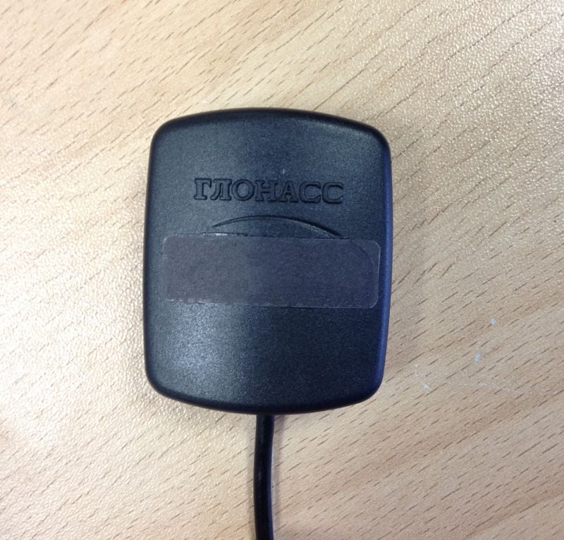 An external GNSS antenna uses a dedicated coax lead; cable length is part of its RF budget.