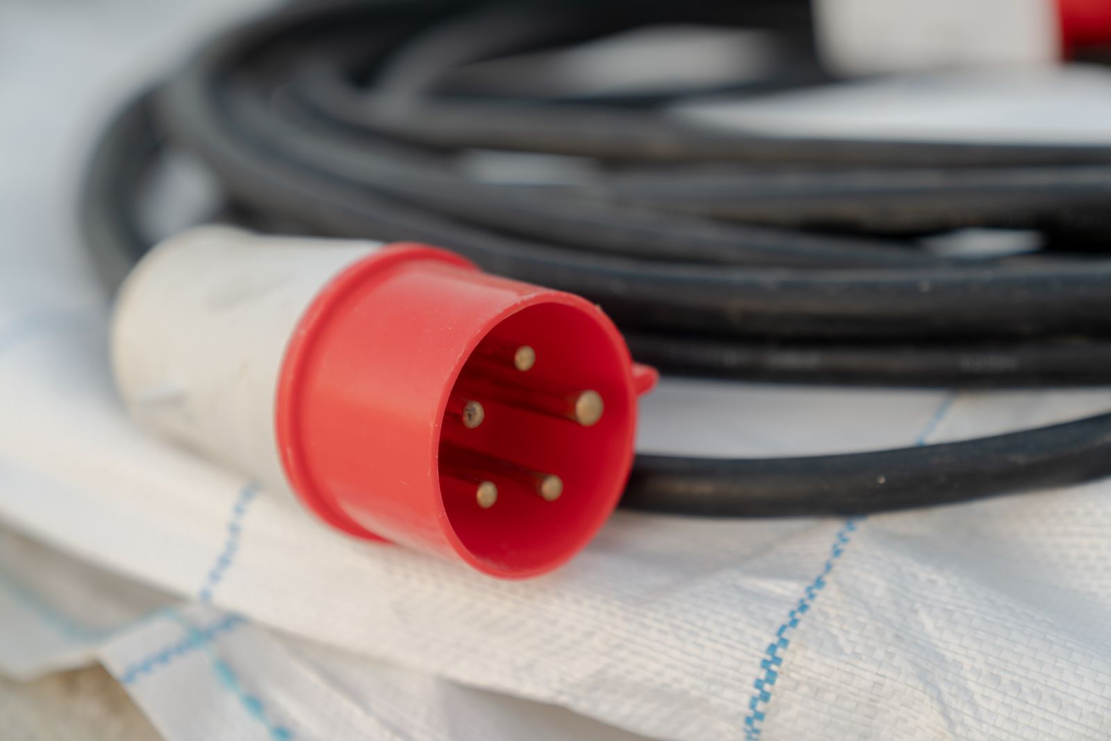 Sealed field-sensor harness