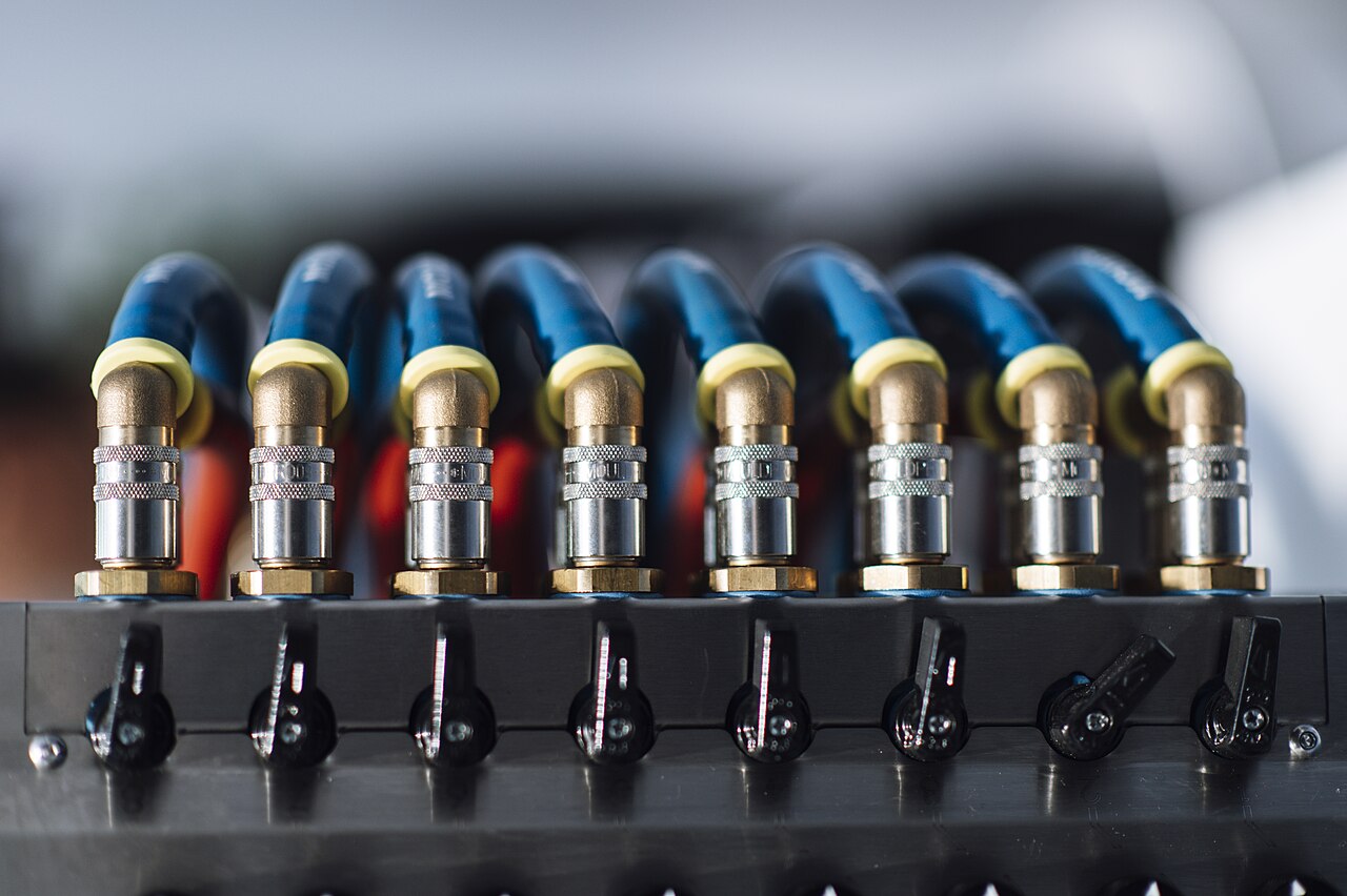 Connectors, terminals and sensor interfaces