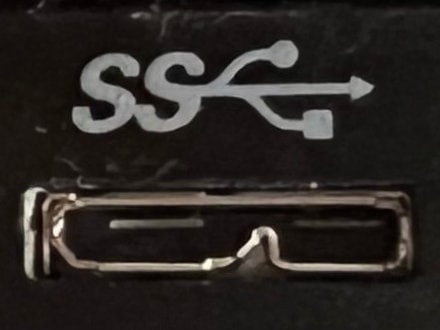 External-port reference: connector shape alone cannot define the completed cable’s supported functions.