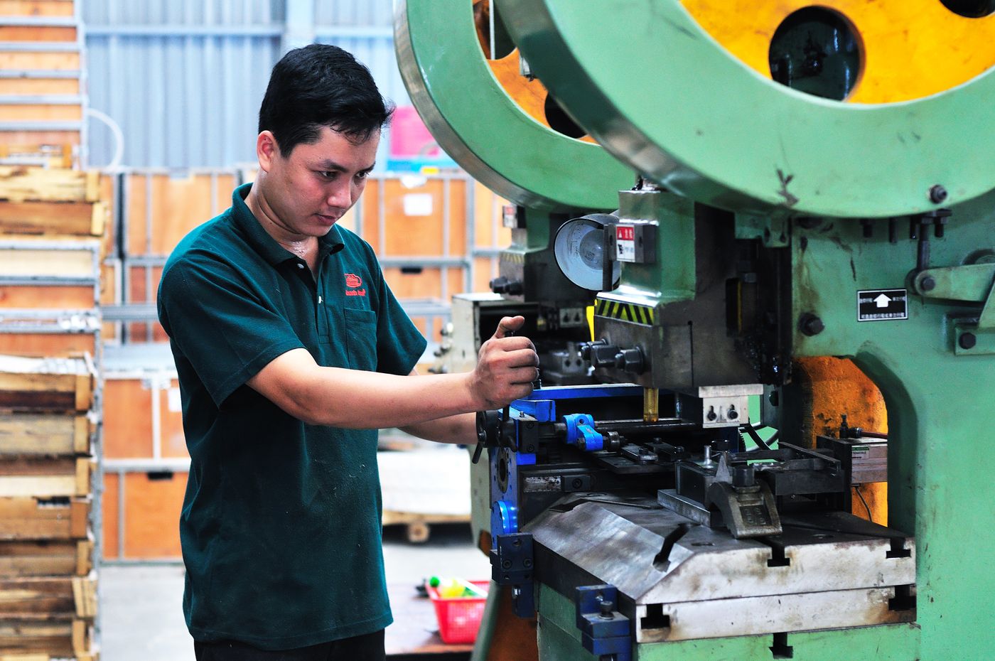 Dimensional, electrical and mechanical validation