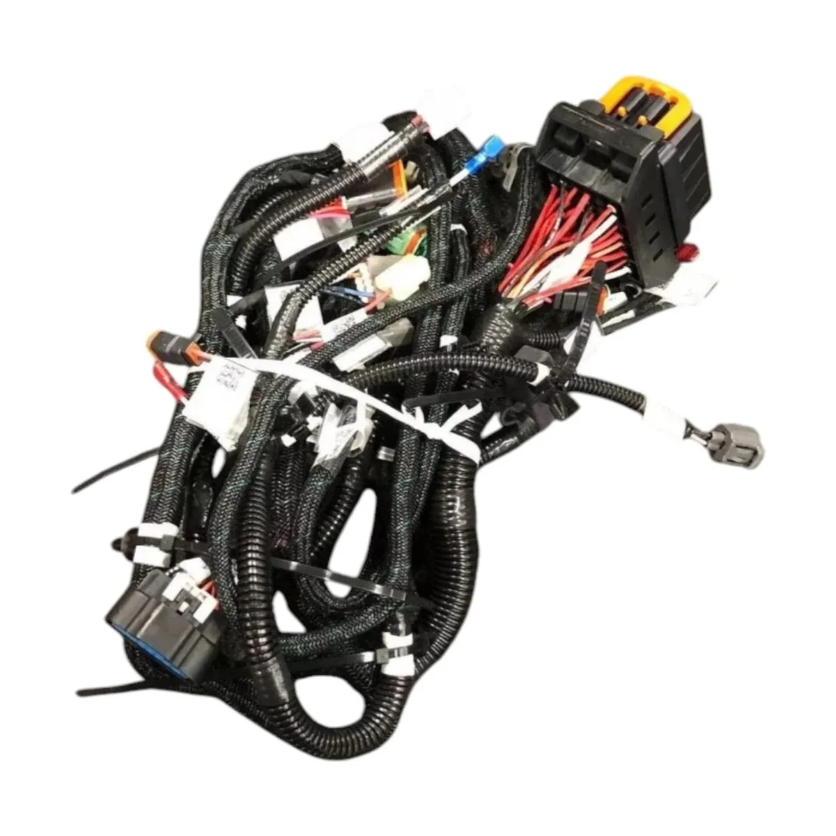 Construction close-up of Agricultural Equipment Large Plug Long-Lead Branch Harness